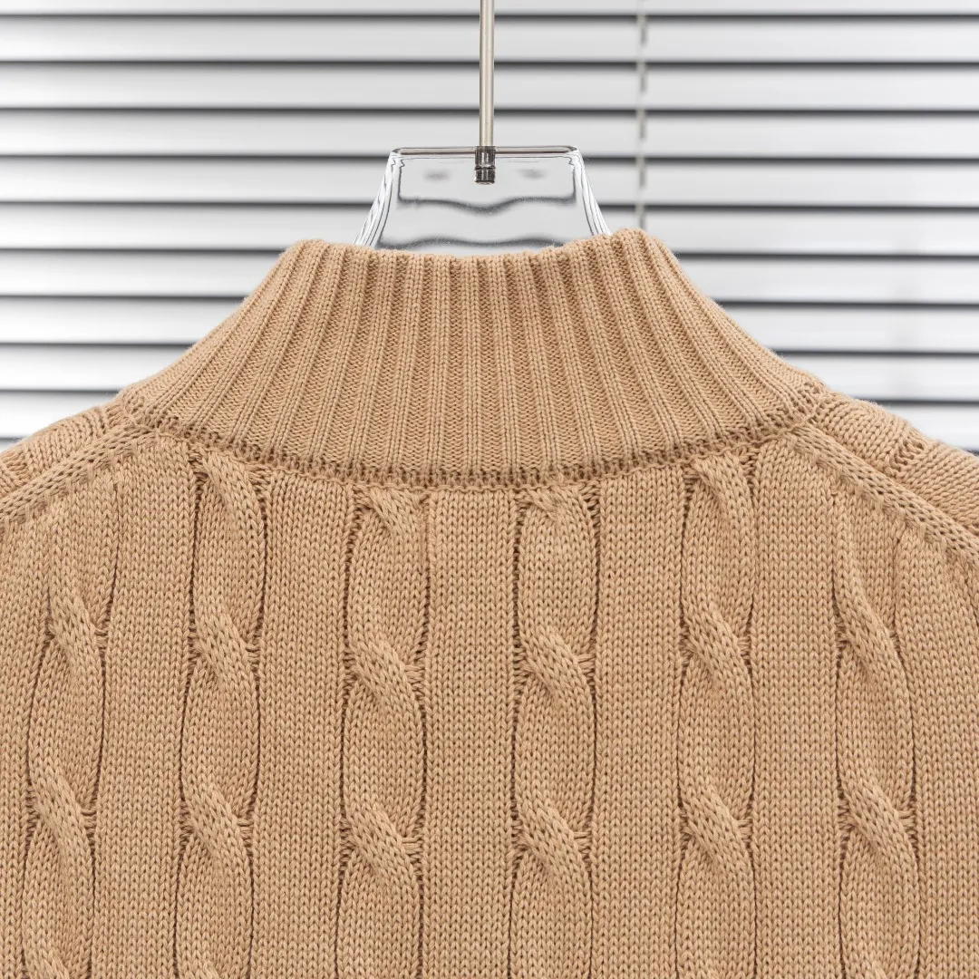 P320 top version (different currencies). You can scan the code to enter the official website. Style: Ralph Lauren POLO Ralph Lauren small label embroidered knitted old money style zipper cardigan jacket. Color: Picture color. Size: S-XL. Fabric: pure cotton. Accessories: full set of customized accessories. No gender distinction. Same style for men and women.